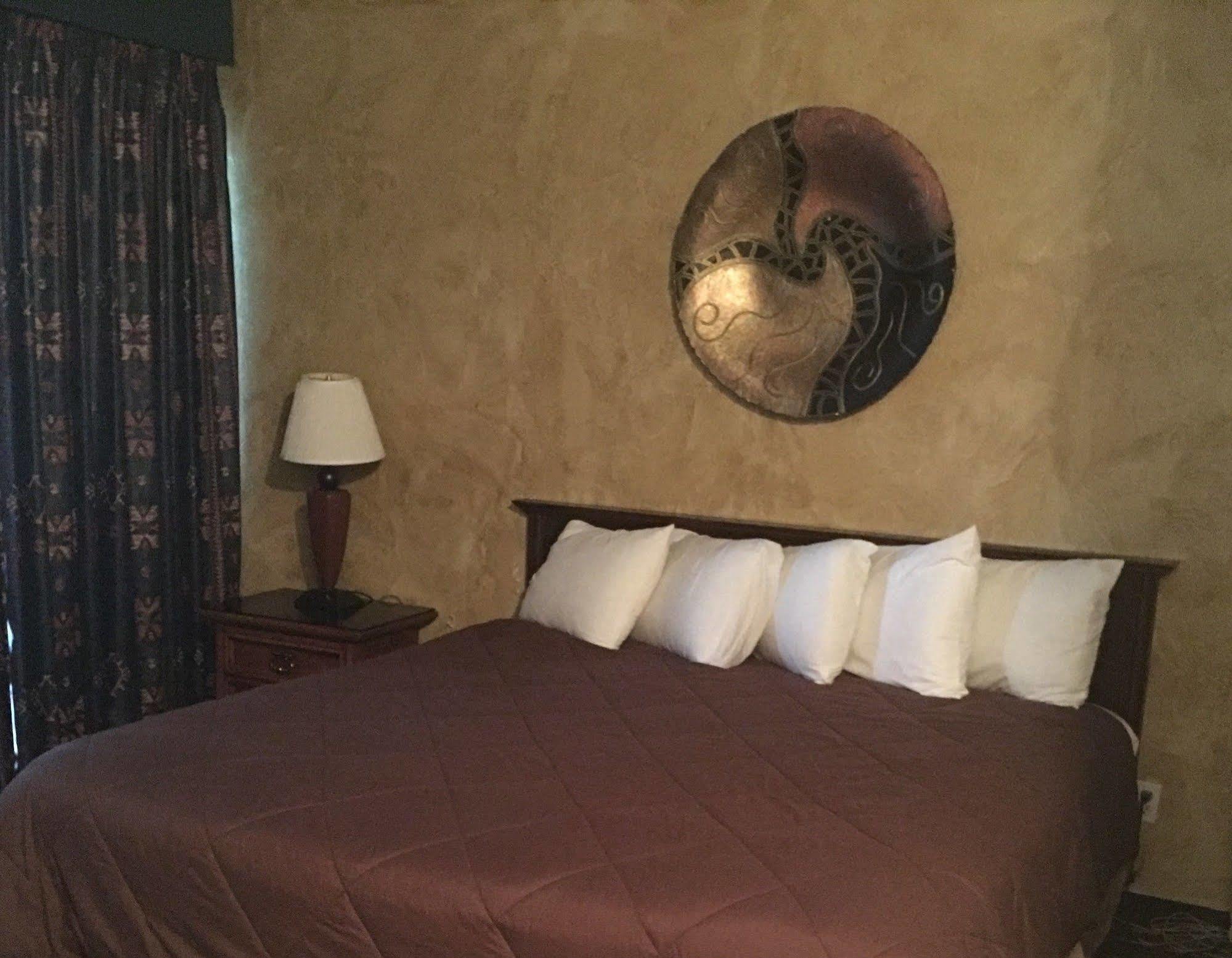 The Biltmore 3* Oklahoma City